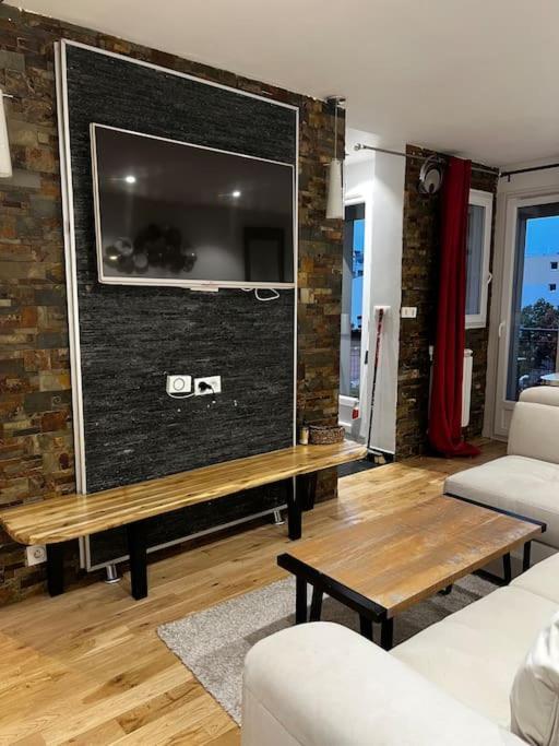 Appartement Convivial Pour Sejourner Le Kremlin-Bicêtre Екстериор снимка